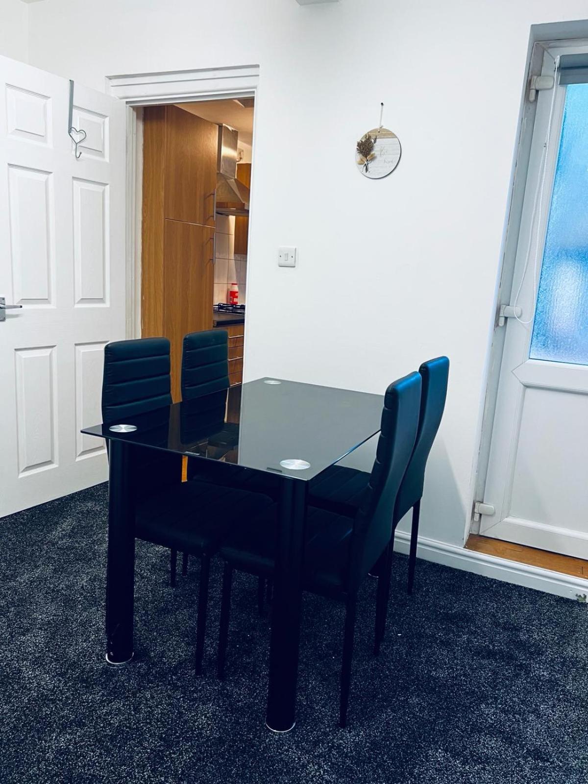 Holiday House Near Football Ground Nottingham Zewnętrze zdjęcie